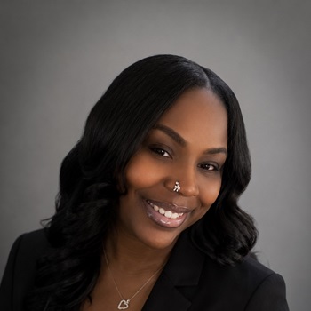 Shadya Sims Headshot