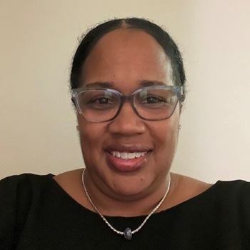 Trina Denny Headshot